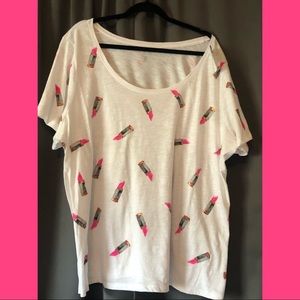 NWT Lane Bryant Lipstick Print Tee
